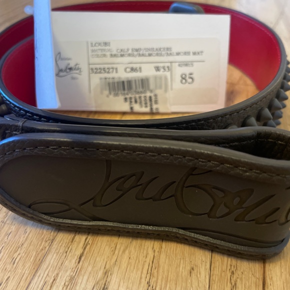 Christian Louboutin - Picture 11 of 13